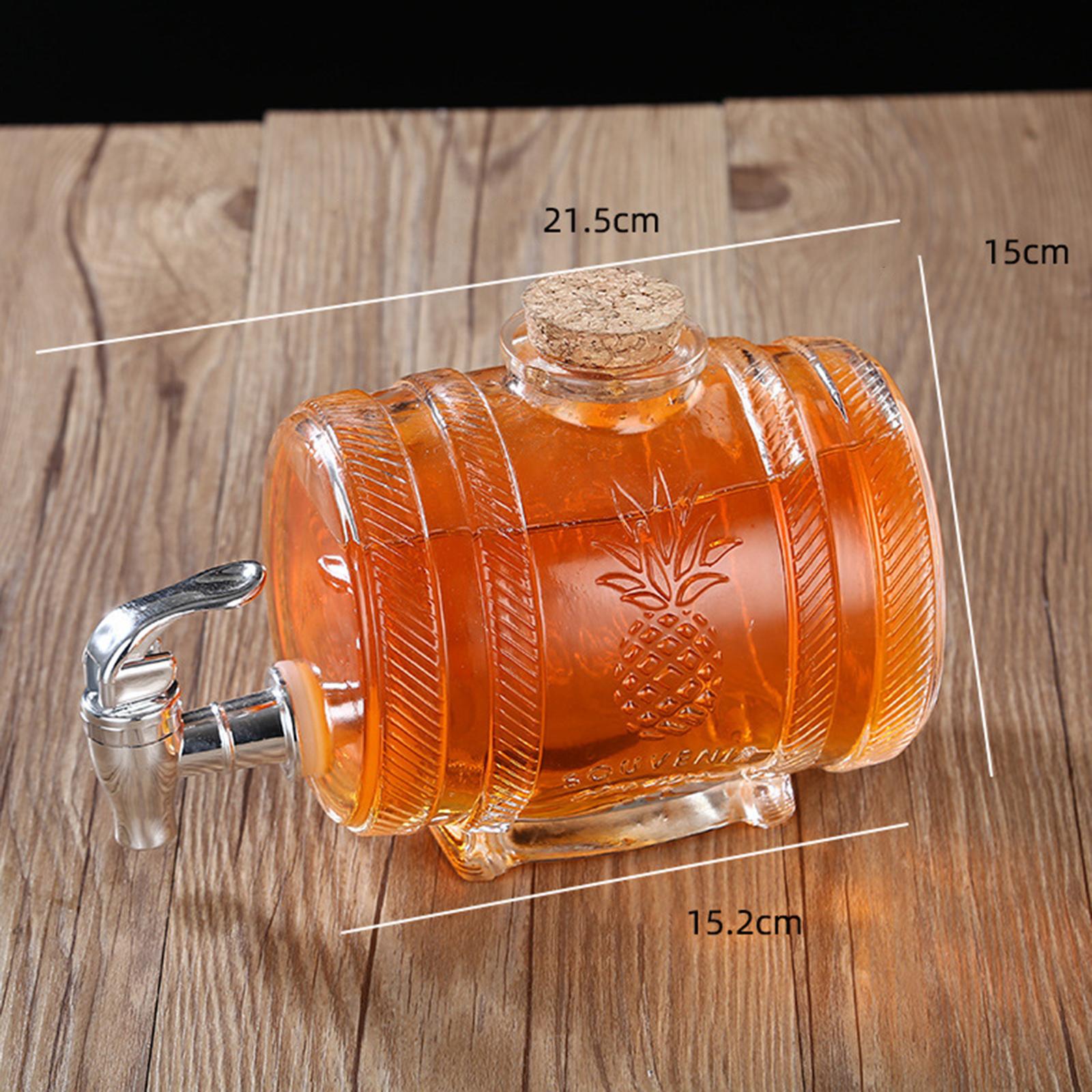 موزع زجاجي فاخر بغطاء من الفلي - مراجعة Wine Beer Spirit وسعره