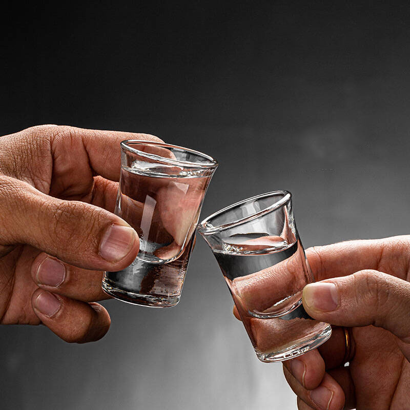 كؤوس زجاجية شفافة للباجيوجو وا - مراجعة Wine Beer Spirit وسعره